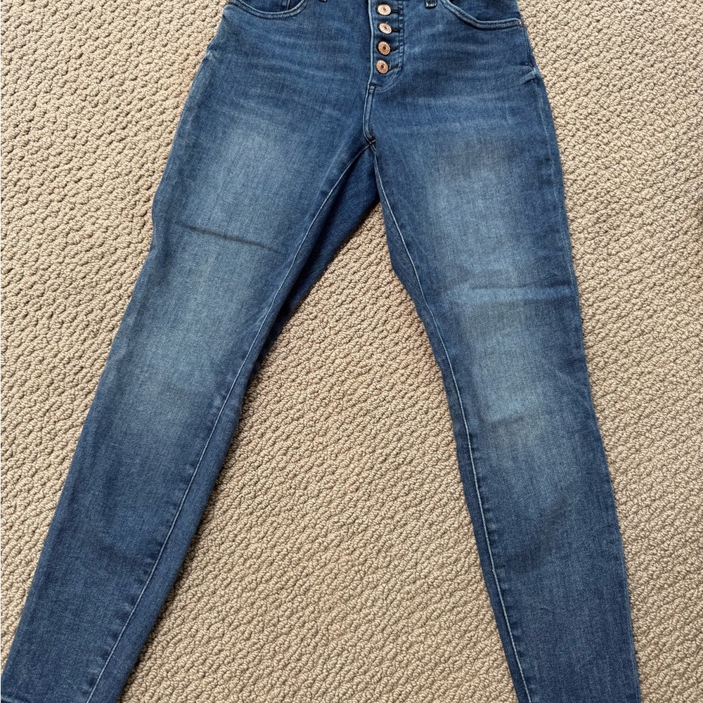 Women's Blue High-Waisted Jeans